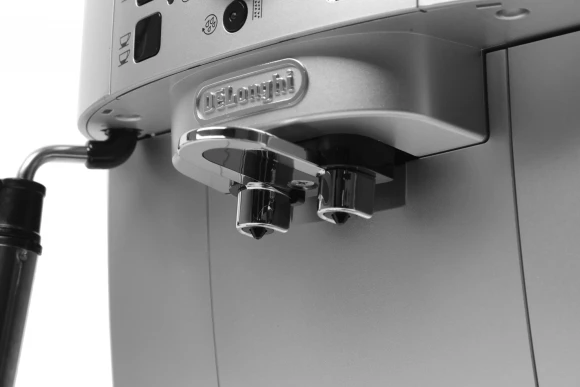 Кофемашина Delonghi Magnifica ECAM22.110.SB 1450Вт серебристый Кофемашина Delonghi Magnifica ECAM22.110.SB 1450Вт серебристый