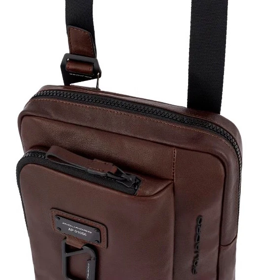 Сумка Piquadro Harper CA1816AP/TM темно-коричневая натур.кожа Сумка Piquadro Harper CA1816AP/TM темно-коричневая натур.кожа