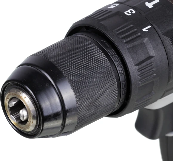 Дрель-шуруповерт Интерскол ДАУ-13/18В аккум. патрон:быстрозажимной (кейс в комплекте) (574.2.2.70) Дрель-шуруповерт Интерскол ДАУ-13/18В аккум. патрон:быстрозажимной (кейс в комплекте) (574.2.2.70)