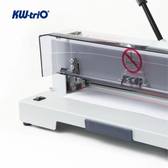 Резак гильотинный Kw-Trio 3943 A4/150лист./370мм/ручн.прижим Резак гильотинный Kw-Trio 3943 A4/150лист./370мм/ручн.прижим