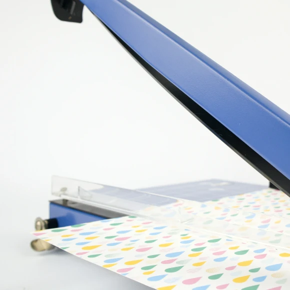 Резак сабельный Kw-Trio 3925 A4/15лист./310мм/ручн.прижим/защитный экран