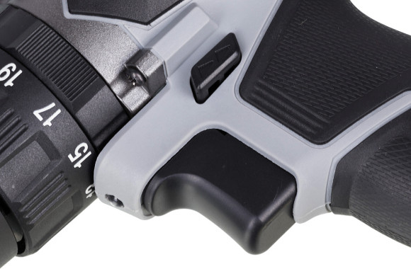 Дрель-шуруповерт Интерскол ДАУ-13/18ВК аккум. патрон:быстрозажимной (кейс в комплекте) (573.2.2.70) Дрель-шуруповерт Интерскол ДАУ-13/18ВК аккум. патрон:быстрозажимной (кейс в комплекте) (573.2.2.70)