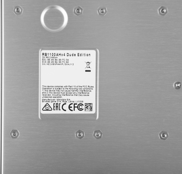 Роутер MikroTik RB1100AHx4 Dude Edition (RB1100DX4) 10/100/1000BASE-TX серый Роутер MikroTik RB1100AHx4 Dude Edition (RB1100DX4) 10/100/1000BASE-TX серый