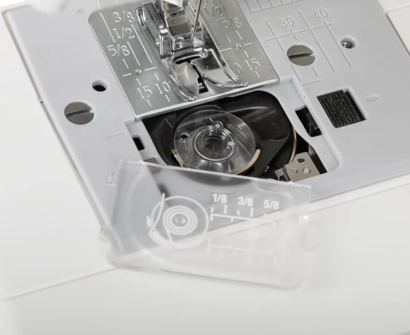 Швейная машина Janome Excellent Stitch 18A белый