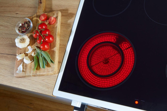 Плита Электрическая Gorenje GECS5C70WA белый/черный стеклокерамика (без крышки)