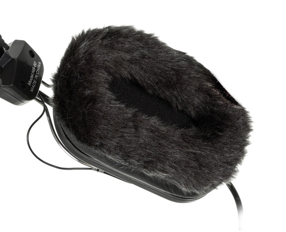 Наушники с микрофоном A4Tech HS-60 черный 2.5м мониторные оголовье Наушники с микрофоном A4Tech HS-60 черный 2.5м мониторные оголовье