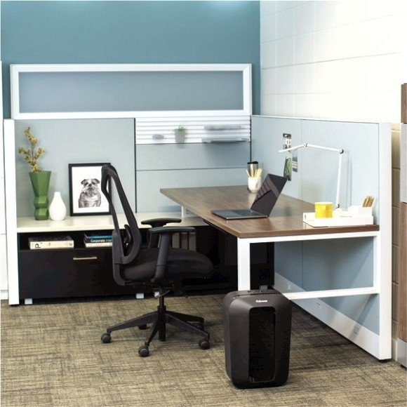 Шредер Fellowes PowerShred LX70 черный (секр.P-4) фрагменты 11лист. 18лтр. скрепки скобы пл.карты Шредер Fellowes PowerShred LX70 черный (секр.P-4) фрагменты 11лист. 18лтр. скрепки скобы пл.карты