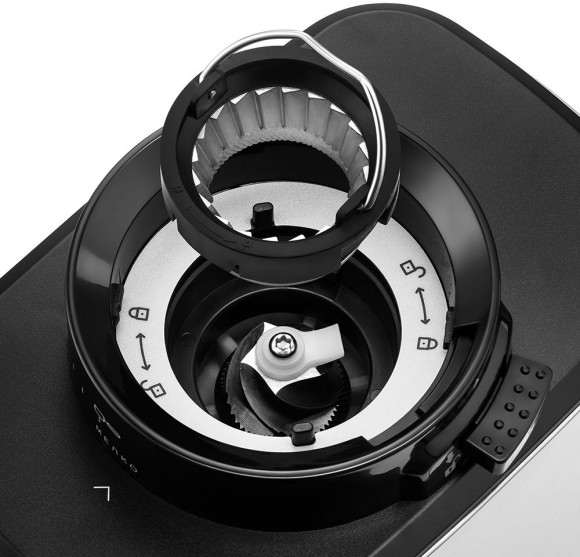 Кофемолка Kitfort КТ-790 180Вт сист.помол.:жернова вместим.:320гр нержавеющая сталь/черный