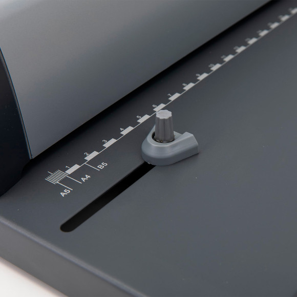 Переплетчик Deli Easy E3872 A4/перф.15л.сшив/макс.425л./пластик.пруж. (10-16мм) Переплетчик Deli Easy E3872 A4/перф.15л.сшив/макс.425л./пластик.пруж. (10-16мм)