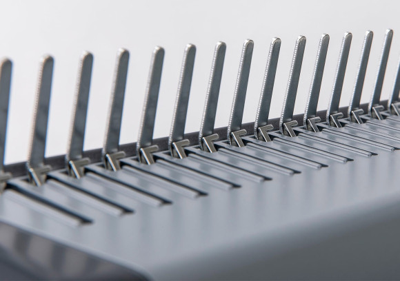 Переплетчик Deli Easy E3872 A4/перф.15л.сшив/макс.425л./пластик.пруж. (10-16мм) Переплетчик Deli Easy E3872 A4/перф.15л.сшив/макс.425л./пластик.пруж. (10-16мм)