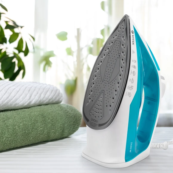 Утюг Vitek VT-8336 2400Вт белый/бирюзовый Утюг Vitek VT-8336 2400Вт белый/бирюзовый