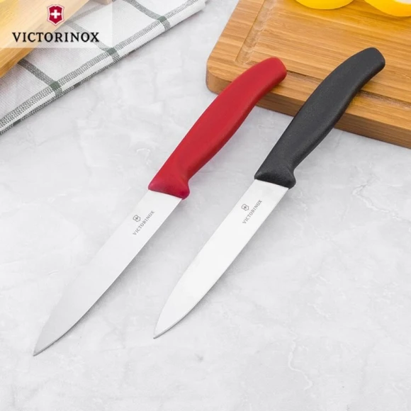 Нож кухонный Victorinox Swiss Classic (6.7703) стальной для чистки овощей и фруктов лезв.100мм прямая заточка черный Нож кухонный Victorinox Swiss Classic (6.7703) стальной для чистки овощей и фруктов лезв.100мм прямая заточка черный