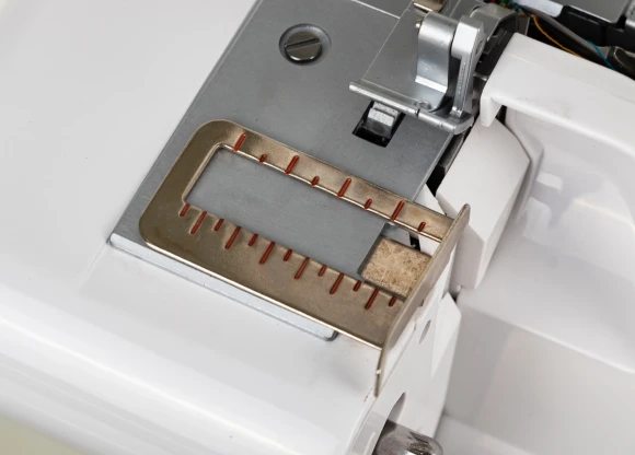 Оверлок Comfort 110 Оверлок Comfort 110