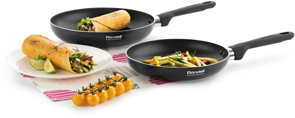 Сковорода Rondell Massimo RDA-1403 круглая 26см покрытие: Xylan Plus ручка несъемная (без крышки) черный