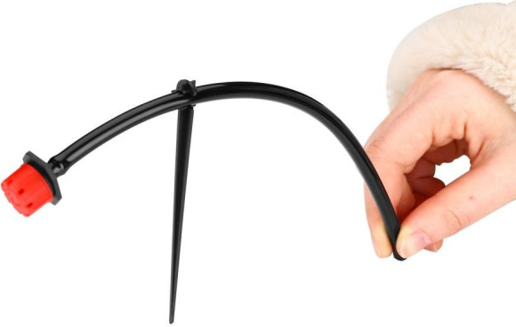 Дождеватель Deko DKI1 3/16" (в комп.:40 предметов) красный черный (065-0895)