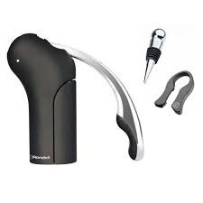 Набор аксессуаров для вина Rondell Sommelier RD-428 черный/стальной наб.:4предм. упак.:подарочная коробка на магните Набор аксессуаров для вина Rondell Sommelier RD-428 черный/стальной наб.:4предм. упак.:подарочная коробка на магните