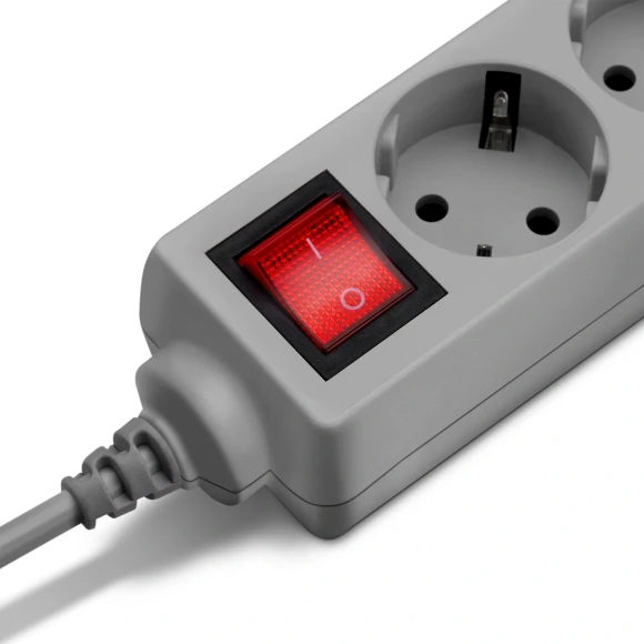 Сетевой фильтр Buro 300SL-1-G 1м (3 розетки) серый (пакет ПЭ) Сетевой фильтр Buro 300SL-1-G 1м (3 розетки) серый (пакет ПЭ)