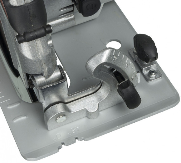 Циркулярная пила (дисковая) Ресанта ДП-235/2200 2200Вт (ручная) D диска.:235мм (75/11/4)