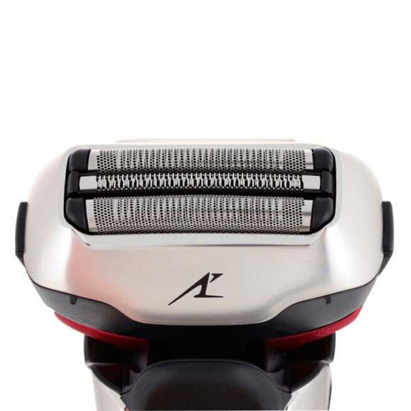 Бритва сетчатая Panasonic ES-LT4N-S820 реж.эл.:3 питан.:аккум. серебристый/черный