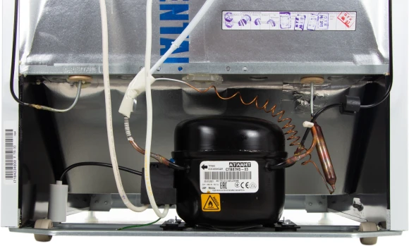 Морозильная камера Атлант M-7184-003 белый