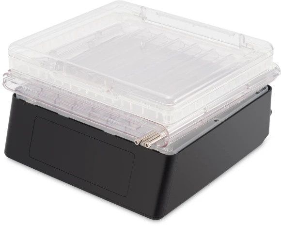 Сушка для фруктов и овощей Hyundai HYFD-8800 12под. 600Вт черный