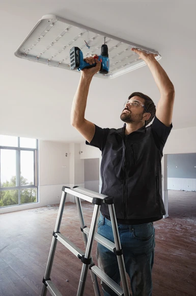 Дрель-шуруповерт Bosch GSB 185-LI аккум. патрон:быстрозажимной (кейс в комплекте) (06019K3100) Дрель-шуруповерт Bosch GSB 185-LI аккум. патрон:быстрозажимной (кейс в комплекте) (06019K3100)