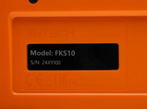 Клавиатура A4Tech Fstyler FKS10 черный/оранжевый USB (FKS10 ORANGE) Клавиатура A4Tech Fstyler FKS10 черный/оранжевый USB (FKS10 ORANGE)