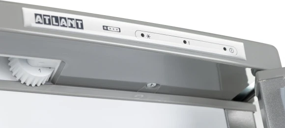 Морозильная камера Атлант M-7184-080 серебристый Морозильная камера Атлант M-7184-080 серебристый