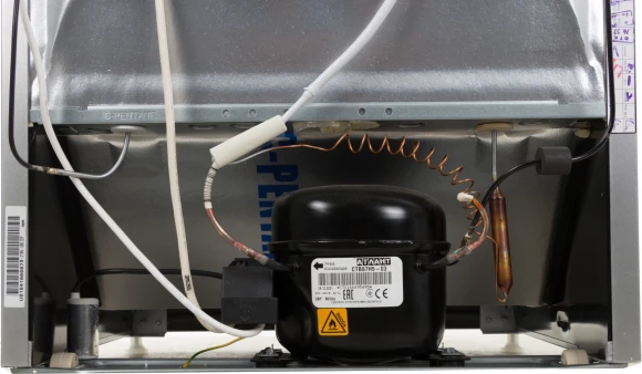 Морозильная камера Атлант M-7184-080 серебристый Морозильная камера Атлант M-7184-080 серебристый