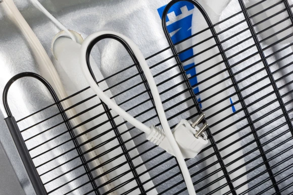 Морозильная камера Атлант M-7184-080 серебристый Морозильная камера Атлант M-7184-080 серебристый