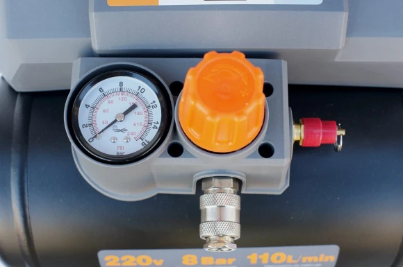 Автомобильный компрессор Berkut Smart Power SAC-400 110л/мин шланг 3.1м Автомобильный компрессор Berkut Smart Power SAC-400 110л/мин шланг 3.1м