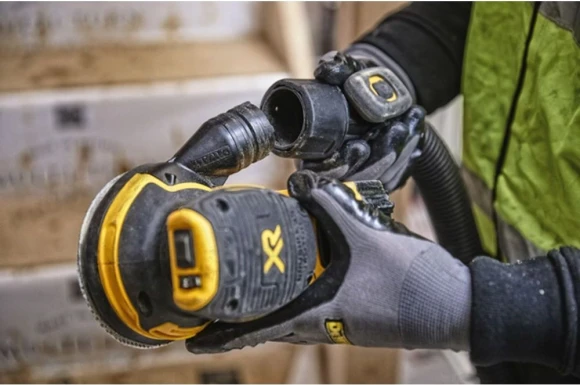 Эксцентриковая шлифмашина DeWalt DCW210N D125мм аккум. (DCW210N-XJ) Эксцентриковая шлифмашина DeWalt DCW210N D125мм аккум. (DCW210N-XJ)