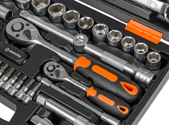 Набор инструментов Вихрь 73/6/7/3 82 предмета (жесткий кейс)