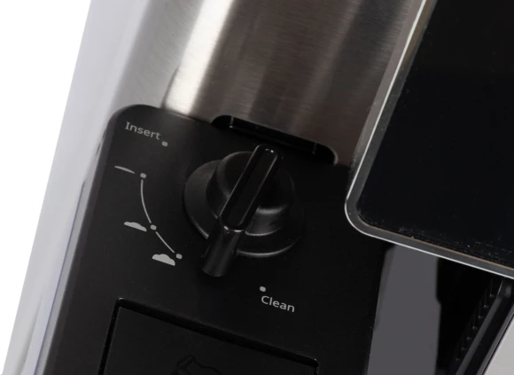 Кофемашина Delonghi Primadonna Soul ECAM610.74.MB 1450Вт черный/серебристый