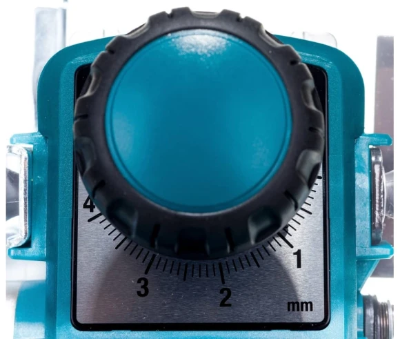 Рубанок Makita KP0810 850Вт 82мм 16000об/мин Рубанок Makita KP0810 850Вт 82мм 16000об/мин