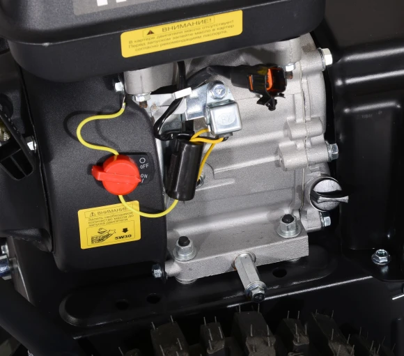 Снегоуборщик бензин. Huter SGC 4100LX 7л.с.