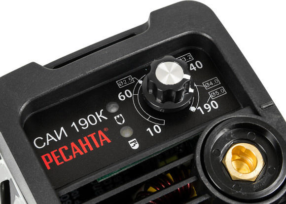 Сварочный аппарат Ресанта САИ-190К инвертор ММА DC 6.5кВт