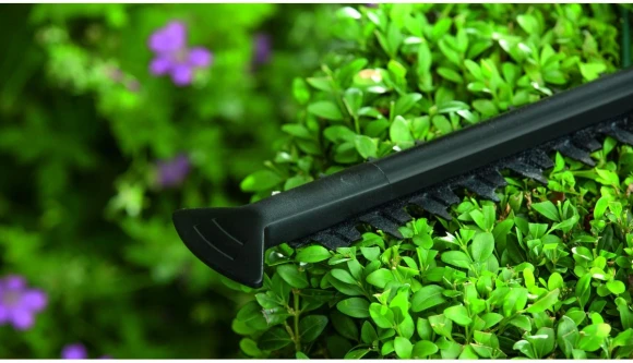 Кусторез Bosch EasyHedgeCut 55 (0600847C02) Кусторез Bosch EasyHedgeCut 55 (0600847C02)