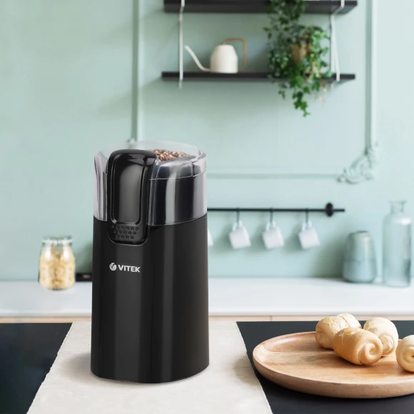 Кофемолка Vitek VT-7124 BK 150Вт сист.помол.:ротац.нож вместим.:60гр черный Кофемолка Vitek VT-7124 BK 150Вт сист.помол.:ротац.нож вместим.:60гр черный