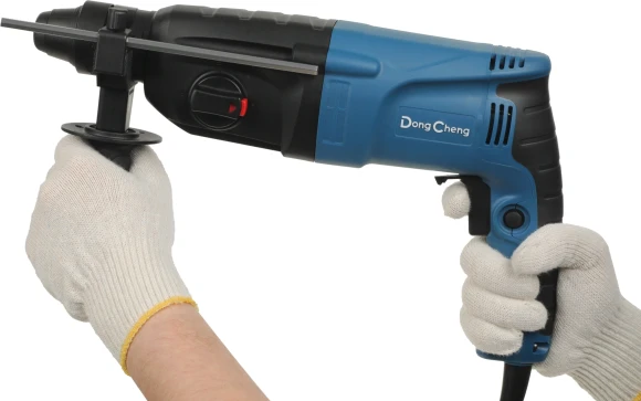 Перфоратор DongCheng DZC05-26B патрон:SDS-plus уд.:3Дж 800Вт (кейс в комплекте)