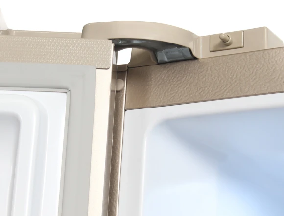 Холодильник Hyundai CS5073FV 3-хкамерн. шампань инвертер Холодильник Hyundai CS5073FV 3-хкамерн. шампань инвертер