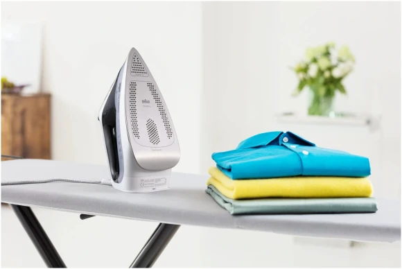 Утюг Braun SI7149WB 2900Вт серый/белый Утюг Braun SI7149WB 2900Вт серый/белый