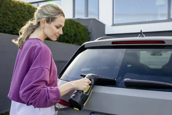 Мойщик окон Karcher WV 2 Plus Multi Edition шир.скреб.:280мм пит.:от аккум. черный Мойщик окон Karcher WV 2 Plus Multi Edition шир.скреб.:280мм пит.:от аккум. черный