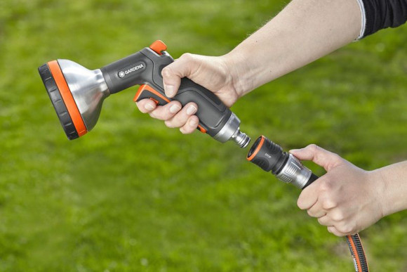 Коннектор Gardena 02751-20.000.00 Д.вх.1" Д.вых.1" черный