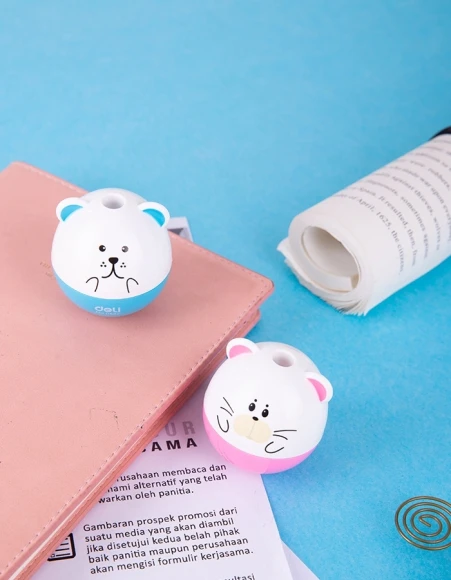 Точилка для карандашей ручная Deli E0522 Неваляшка E0522 1 отверстие пластик ассорти