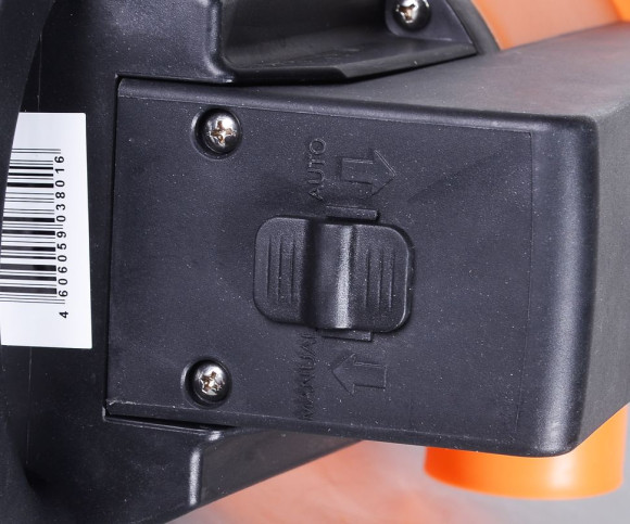 Насос дренажный Вихрь ДН-258/8 ВП 900Вт 15480л/час (в компл.:Переходник "Елочка" на три размера шланга 25/32/40мм) (68/2/13)