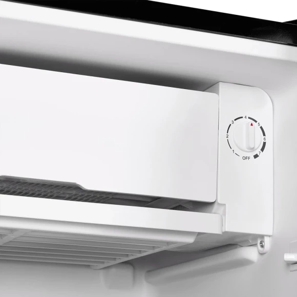 Холодильник Maunfeld MFF83RB 1-нокамерн. черный