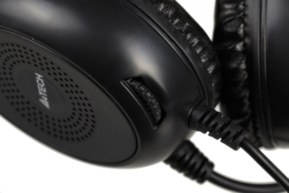 Наушники с микрофоном A4Tech HU-30 черный 2м накладные USB оголовье Наушники с микрофоном A4Tech HU-30 черный 2м накладные USB оголовье