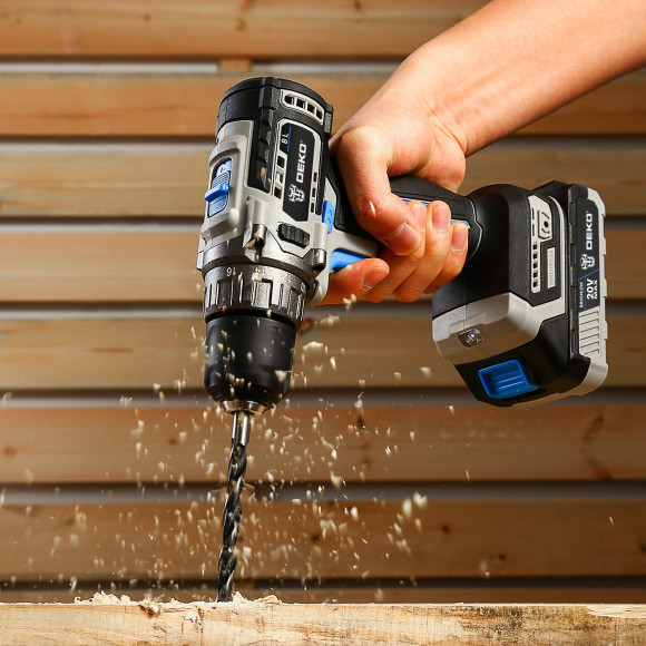 Дрель-шуруповерт Deko Sharker 20V аккум. патрон:быстрозажимной (063-4037) Дрель-шуруповерт Deko Sharker 20V аккум. патрон:быстрозажимной (063-4037)