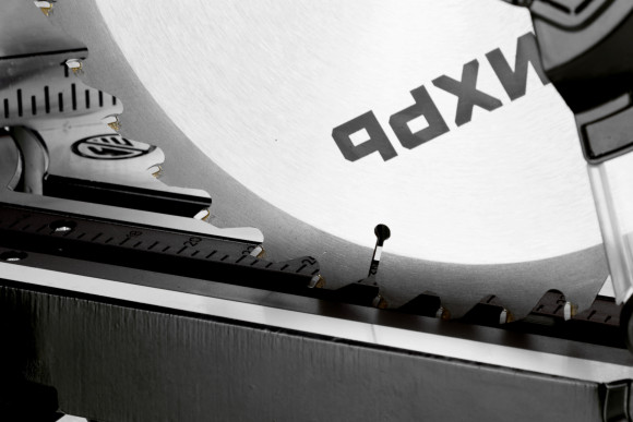 Торцовочная пила Вихрь ПТ-255А 2000Вт 5000об/мин d=255мм